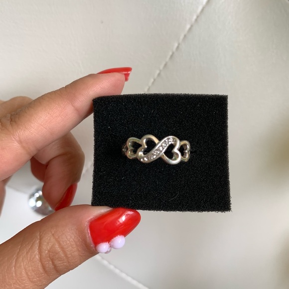 Silver Heart Infinity Ring - Picture 1 of 7